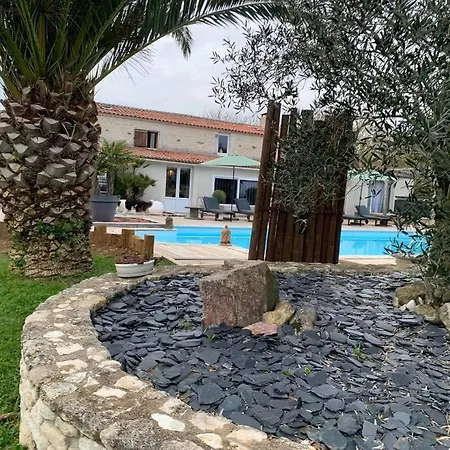 *villa La Hulotte* 16 Pers, A 5 Km Des Plages*