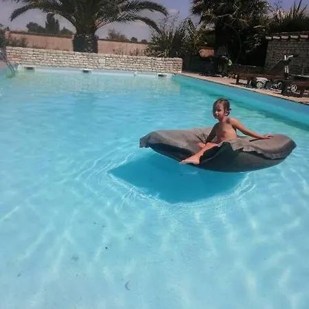 *villa La Hulotte* 16 Pers, A 5 Km Des Plages*